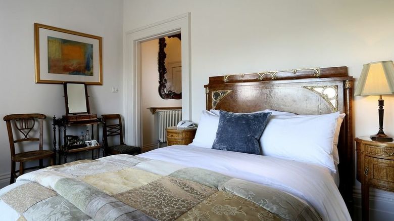 <b>The Ickworth Hotel Room</b>. Images powered by <a href="https://www.leonardoworldwide.com/" title="Leonardo Worldwide" target="_blank">Leonardo</a>.