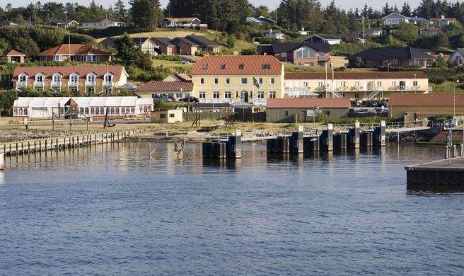 Hvalpsund Faergekro Exterior