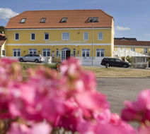 Hvalpsund Faergekro Exterior