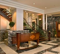 Hotel Marine Plaza Lobby