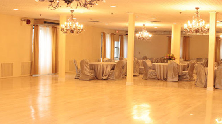 <b>The Long Beach Hotel Ballroom</b>. Images powered by <a href="https://www.leonardoworldwide.com/" title="Leonardo Worldwide" target="_blank">Leonardo</a>.