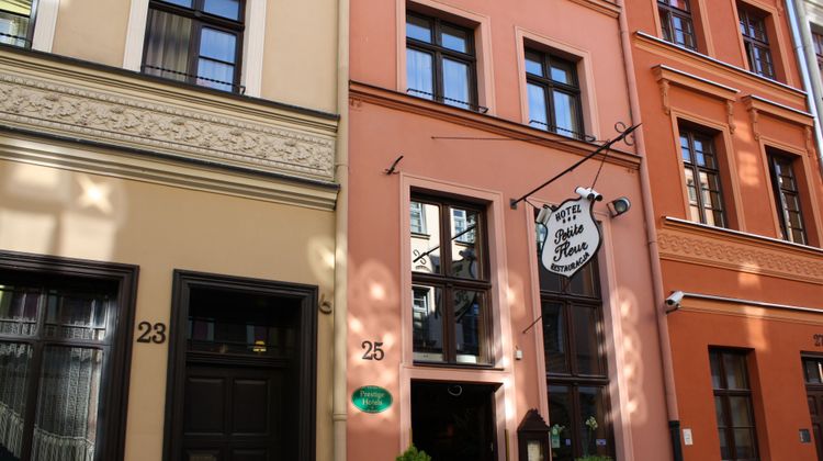 Hotel Petite Fleur Torun Exterior