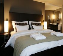 Boston HH Hotel Room