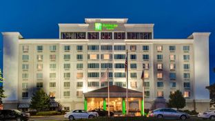 Holiday Inn Hotel & Suites