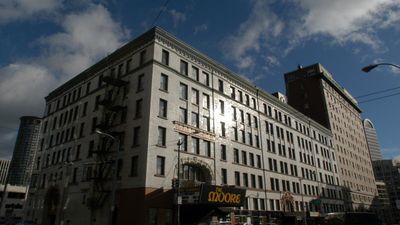 Moore Hotel