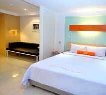 Harris Riverview Kuta Room