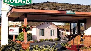 Lone Oak Lodge