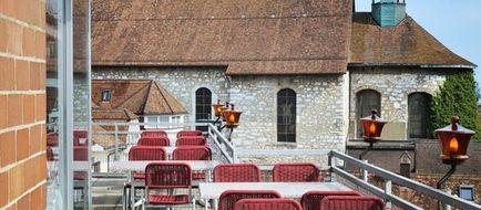 Roter Turm/Tour Rouge Hotel Exterior