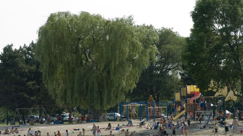 <b>Holiday Inn Express & Suites Barrie Beach</b>. Images powered by <a href="https://www.leonardoworldwide.com/" title="Leonardo Worldwide" target="_blank">Leonardo</a>.
