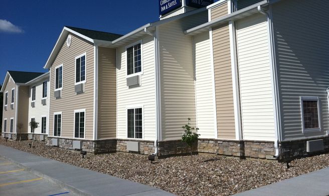 Cobblestone Inn & Suites Bloomfield Exterior