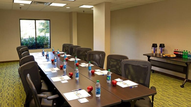 <b>Holiday Inn Express & Suites Meeting</b>. Images powered by <a href="https://www.leonardoworldwide.com/" title="Leonardo Worldwide" target="_blank">Leonardo</a>.