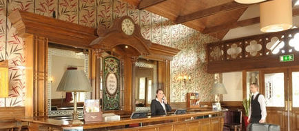 Auburn Lodge Hotel Lobby