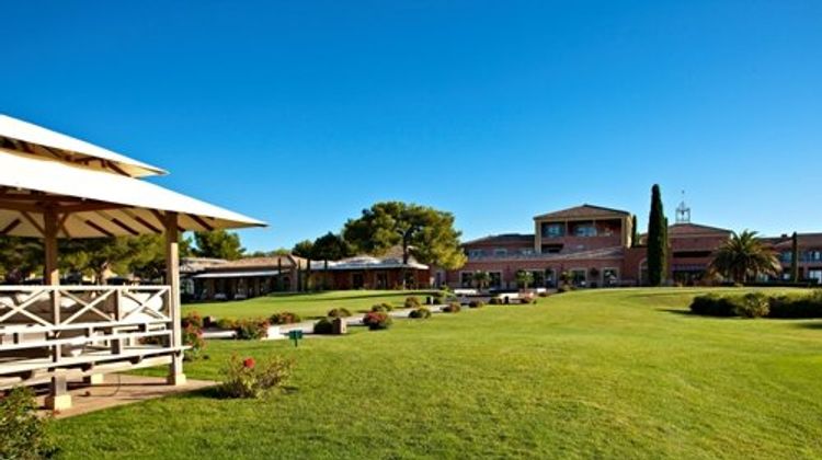 Hotel du Castellet Exterior