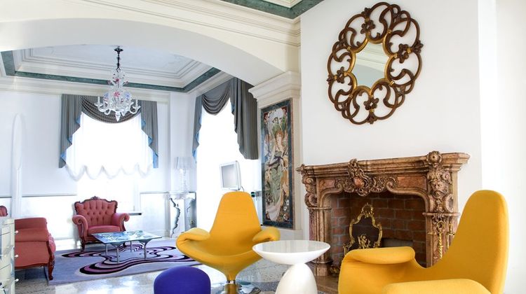 Byblos Art Hotel Villa Amista Room