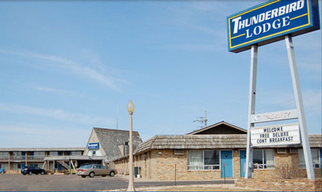 Thunderbird Lodge Exterior