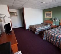 Thunderbird Lodge Room