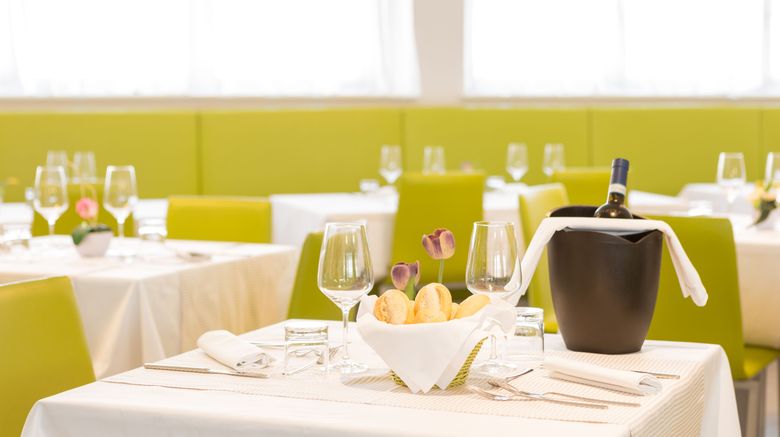 <b>Hotel Cristina Restaurant</b>. Images powered by <a href="https://www.leonardoworldwide.com/" title="Leonardo Worldwide" target="_blank">Leonardo</a>.