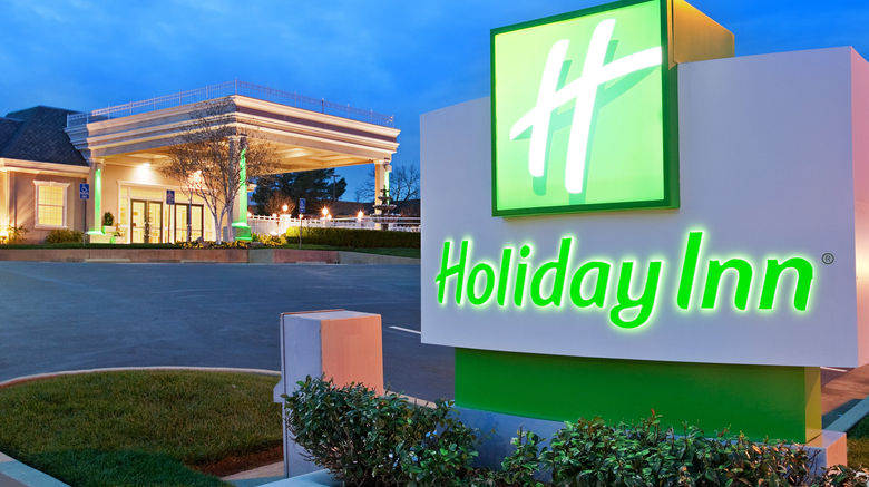 <b>Holiday Inn & Convention Center Exterior</b>. Images powered by <a href="https://www.leonardoworldwide.com/" title="Leonardo Worldwide" target="_blank">Leonardo</a>.