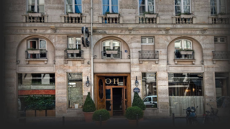 Odeon Hotel Exterior
