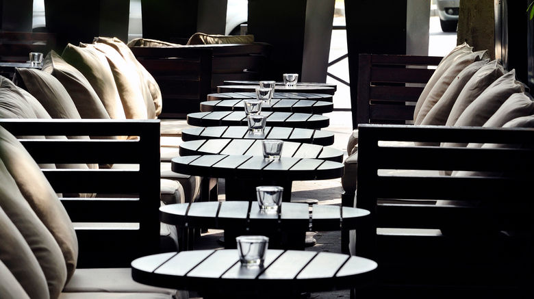 <b>Hotel Square Restaurant</b>. Images powered by <a href="https://www.leonardoworldwide.com/" title="Leonardo Worldwide" target="_blank">Leonardo</a>.