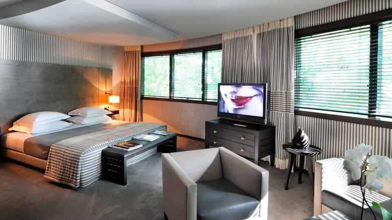 <b>Hotel Square Suite</b>. Images powered by <a href="https://www.leonardoworldwide.com/" title="Leonardo Worldwide" target="_blank">Leonardo</a>.