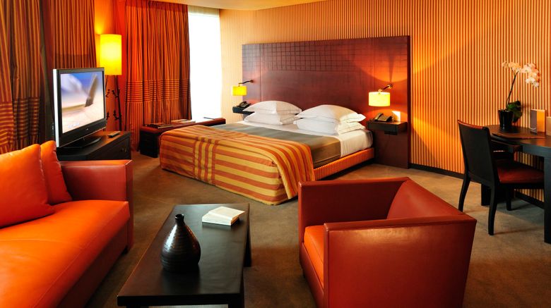 <b>Hotel Square Suite</b>. Images powered by <a href="https://www.leonardoworldwide.com/" title="Leonardo Worldwide" target="_blank">Leonardo</a>.