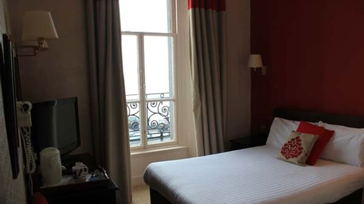 Columba Hotel Room