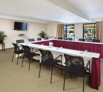 Maple Tree Inn Room