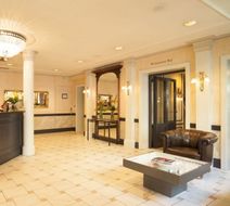 Hotel Montana Lobby