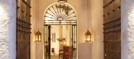 Corral del Rey Lobby