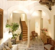 Corral del Rey Lobby