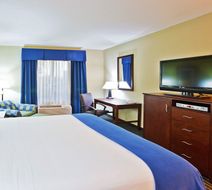 Holiday Inn Express Ooltewah Room
