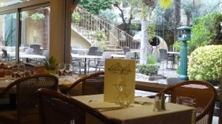 Le Chalet Lyrique Ballroom