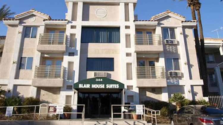The Rita Suites Exterior