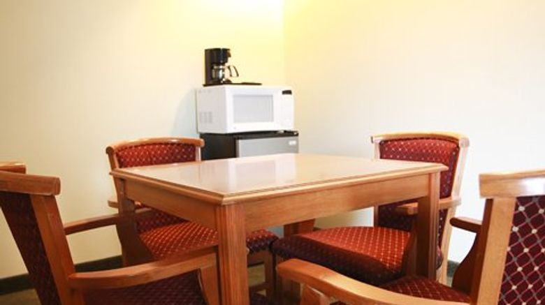 <b>Commodore Perry Inn & Business Center Suite</b>. Images powered by <a href="https://www.leonardoworldwide.com/" title="Leonardo Worldwide" target="_blank">Leonardo</a>.