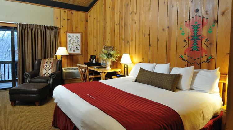 Shawnee Lodge & Conference Center Room