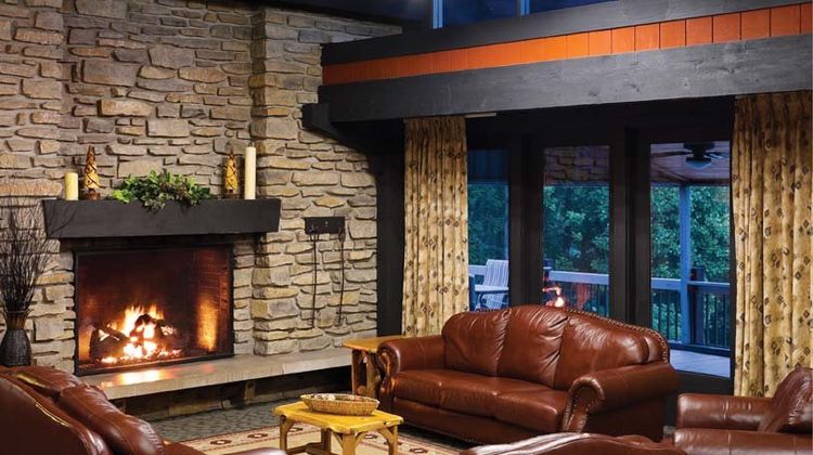 Shawnee Lodge & Conference Center Lobby