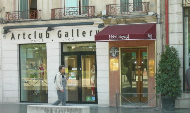 Hotel Bayard Exterior