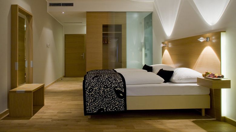 <b>Hotel Ploberger Room</b>. Images powered by <a href="https://www.leonardoworldwide.com/" title="Leonardo Worldwide" target="_blank">Leonardo</a>.
