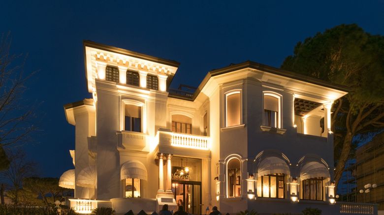 <b>De la Ville Hotel Exterior</b>. Images powered by <a href="https://www.leonardoworldwide.com/" title="Leonardo Worldwide" target="_blank">Leonardo</a>.