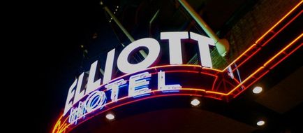 Hotel Elliott Exterior