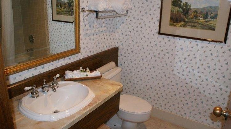 Winnemucca Inn Room
