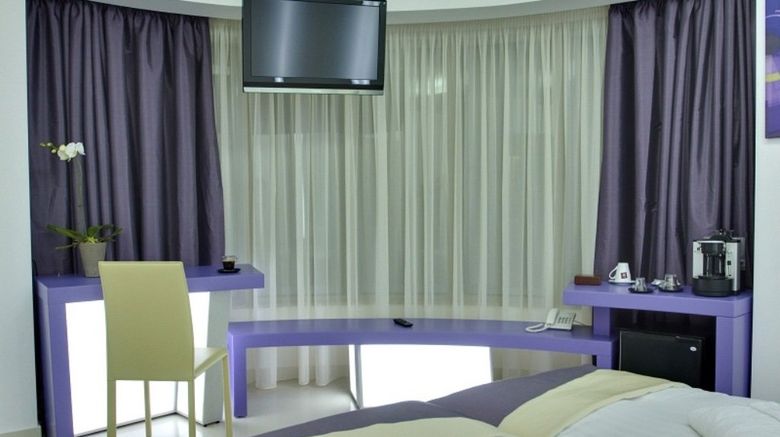 <b>Hotel Design Christina Room</b>. Images powered by <a href="https://www.leonardoworldwide.com/" title="Leonardo Worldwide" target="_blank">Leonardo</a>.
