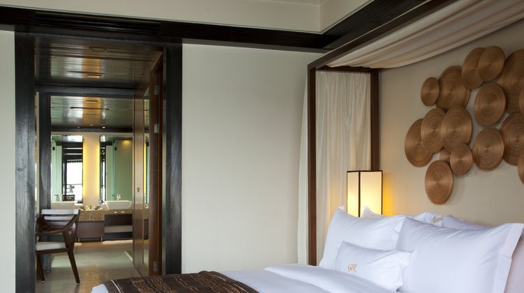 Gaya Island Resort Suite