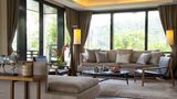 Gaya Island Resort Suite