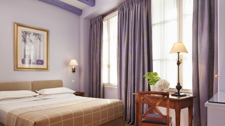 <b>Hotel Le Relais Saint-Honore Room</b>. Images powered by <a href="https://www.leonardoworldwide.com/" title="Leonardo Worldwide" target="_blank">Leonardo</a>.