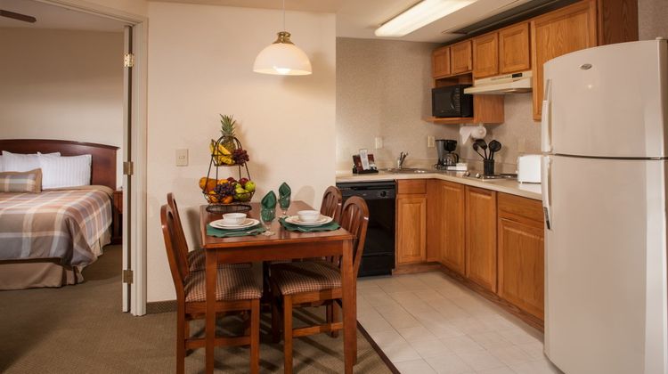 Staybridge Suites Monterrey-San Pedro Room