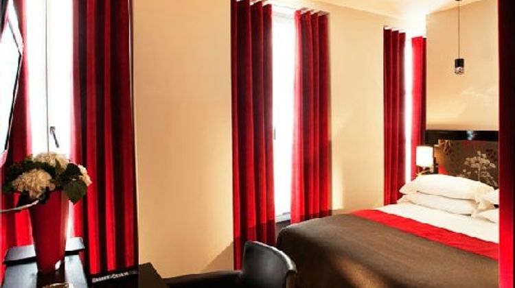 Hotel Caron Room