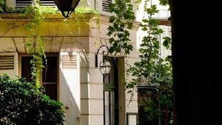 Hotel Caron