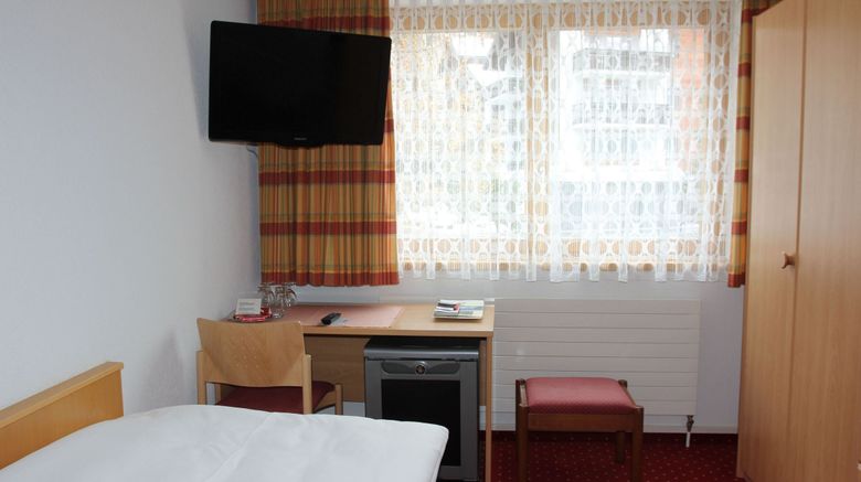 <b>Hotel Metropol Room</b>. Images powered by <a href="https://www.leonardoworldwide.com/" title="Leonardo Worldwide" target="_blank">Leonardo</a>.